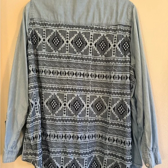 Torrid Light Blue Denim Shirt with Black Pattern - Picture 3 of 3